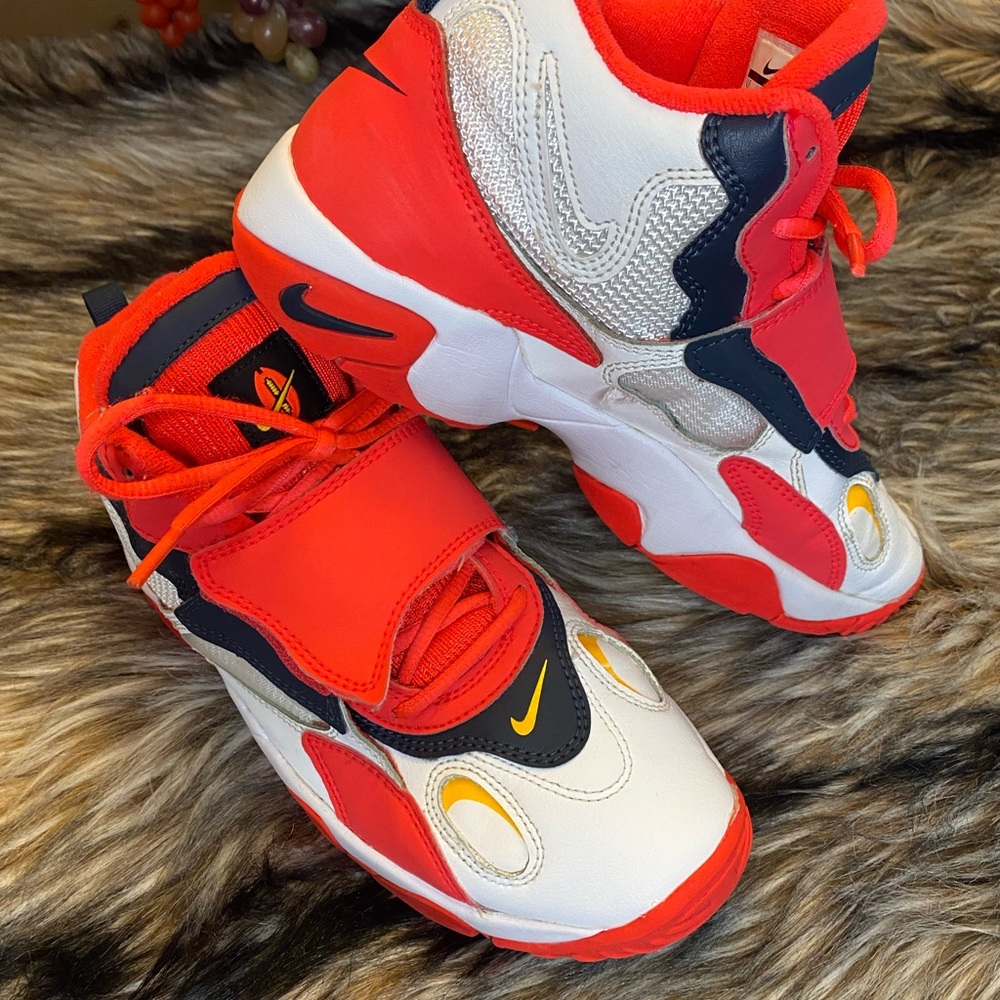 Nike Air Max Speed Turf GB BQ 9632–102 White Laser Orange-Red Orbit